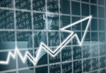 Gdzie jest zdefiniowane pojęcie finansów publicznych?