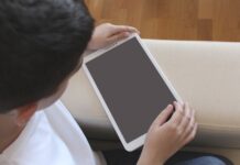 Czy wypowiedzenie umowy na czas określony trzeba konsultować ze związkami? Czy wypowiedzenie umowy na czas określony trzeba konsultować ze związkami?