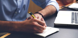 Ile trwa kurs agenta nieruchomości